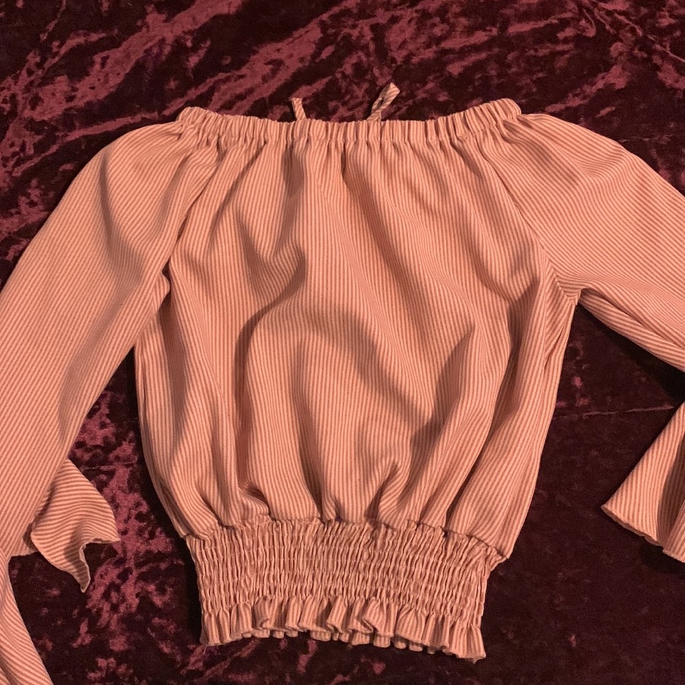 Size Small - Picture 2 of 5